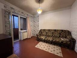 Продам 1-кімнатну квартиру в житловому стані, Богатирська 18. метро Героїв Дніпра.