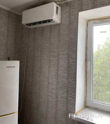 Продам 1к квартиру по пр. Небесної сотні / Левітана