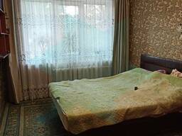 Продам. 3-к. кв. 1/9, ул. Калиновая угол Янтарной.