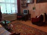 Продам. 5-к. кв. , 2/3, вул. Михайла Грушевського - фото 1
