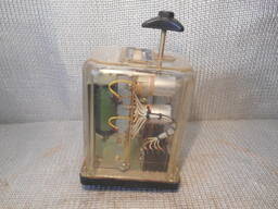 Продам блок конденсаторов и резисторов БКР-76