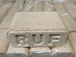 Продам Брикеты дубовые Руф и Пини Кей 7000-8000-8200 гр. тонна.