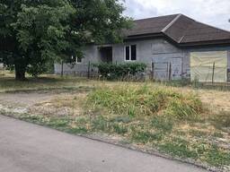 Продам будинок Черняхівка, 50 соток, є скважина.