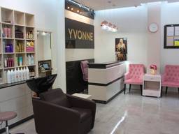 Продам действующий прибыльный салон красоты Yvonne в Киеве