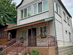 Продам будинок 210 кв. м. Ремонт. Всі комунікації.