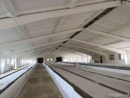 Продам ферму в Киевской области свинарники, коровники 28 га