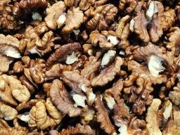 Продам грецькі горіхи. Метелики та четвертинки