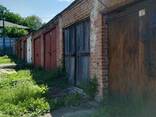 Продам кирпичный гараж в Центре города по ул. Шолом Алейхем 36 . Площадь гаража 23м2. .. - фото 1
