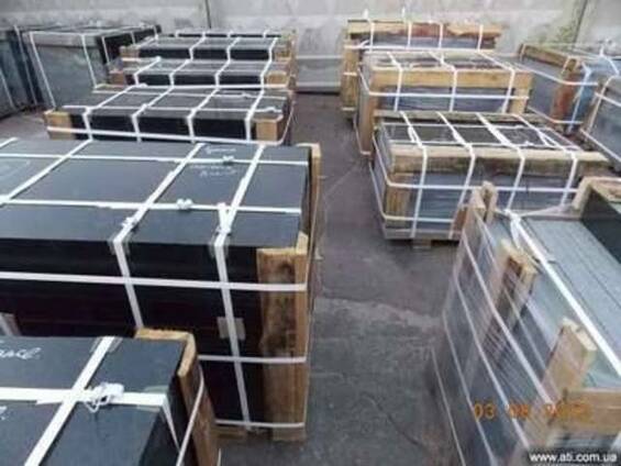 Продам комплекты гранитных памятников Буки 100-50-8 оптом