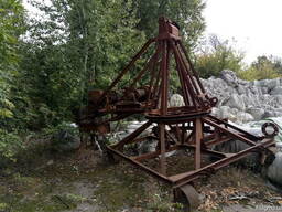 Продам консольно-поворотный кран на катках