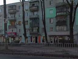 Продам. Магазин 50 м. кв. на 12-му кварталі, просп. Богдана Хмельницького,