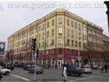 Продам офис 1530 кв. м. в центре с арендаторами. - фото 1