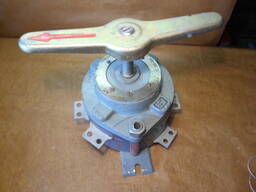 Продам переключатель пакетный ПП2-250/Н2 М3