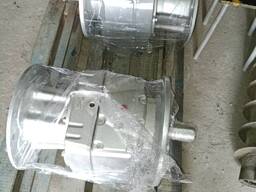 Продам редукторы Leroy Somer cb 3533(Франция) новые