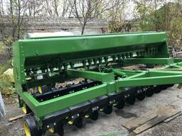 Сеялка зерновая John Deere 750