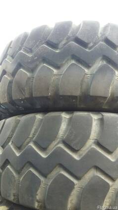 Продам шины 23.5-25 goodyear i pipeĺli на фронтальний наван.