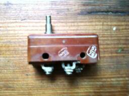 Продам выключатель, кнопки, микропереключатели