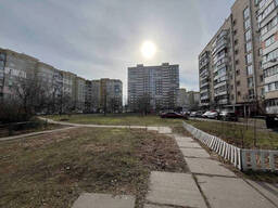 Продаж 1к квартири в Деснянському районі, вул. Червоної калини 55а