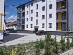 Продаж 2-кімнатної квартири з власним гаражем у м. Кременець