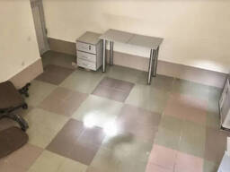 Продаж комерційного приміщення на вул. Хмельницького Богдана, площа 87.9 кв.м