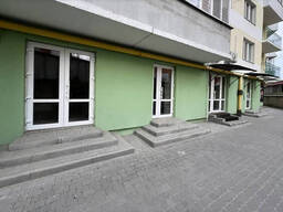 Продаж комерційного приміщення на вул. Рєпіна, площа 101.4 кв. м