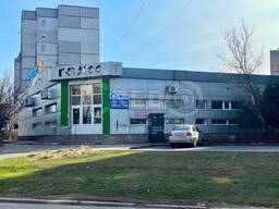 Продаж торгового об'єкту, 600 м², вул. Незалежності України