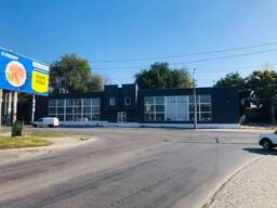 Продажа автоцентра: салон 250 м2 c СТО в Днепре!