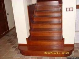 Продажа деревяных лесниц.