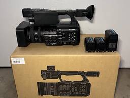 Професійна відеокамера Sony HXR-NX800 4K із додатковими батареями