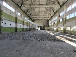 Промислова окрема будівля 2100 кв. м.