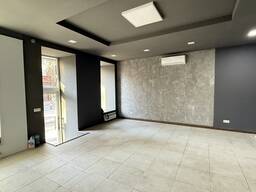 Пропоную купити приміщення на вул. О. Гончара, Нагірний район.