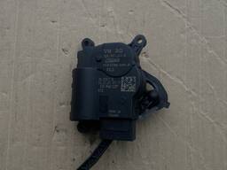 Привід заслінки пічки Айді 4 Volkswagen ID.4 б/у Оригінал 2Q0907511E, 200.907.511. e