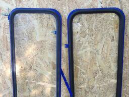 Рамки металеві П-подібні під скління кабін керування перевантажувальною технікою.