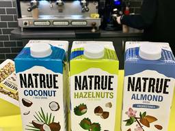 Растительные напитки. Молоко кокосовое, миндальное, ореховое (фундук), соя, овсяное