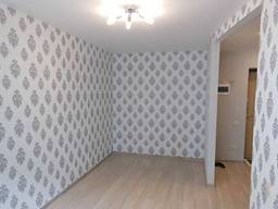 Ремонт квартир кімнат Обклеювання шпалер
