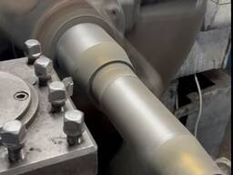 Ремонт посадочного места поворотного шкворня AN206112 John Deere 4930