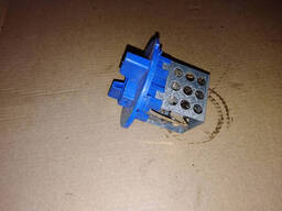 Резистор регулятор вентилятора печки Volkswagen Crafter