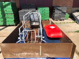 Родильний бокс для свиноматки