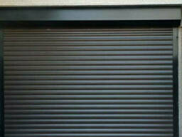 Роллета защитная Magnita антрацит 2600х3800 мм РАЕ75 двигатель, дистанционное. ..
