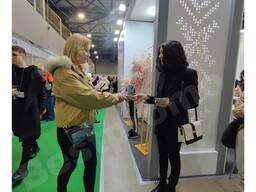 Роздача листівок на заході/виставці