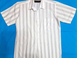 Рубашка мужская - белого цвета с широкими полосками