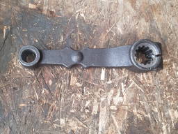 Рычаг поворотный правый/левый Т-40 (не вед. передок)