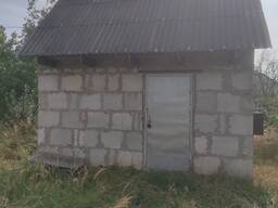 Сад з дачею