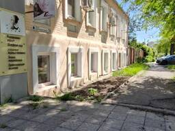 Сдам с отдельным входом. Клиника, салон, офис. Бородинская