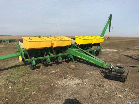 Сеялка John Deere 7000