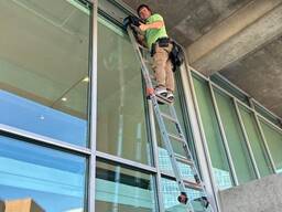 Миття вікон у Києві та області