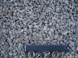 Щебень гранитный фр.10*20 мм.