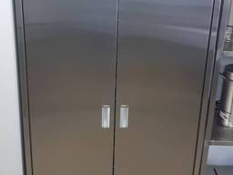 Шкаф из нержавейки для посуды и хлеба на 4 полки