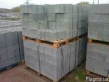 Шлакоблок. В наличии более 5000 шт. Доставка по звонку. - фото 1