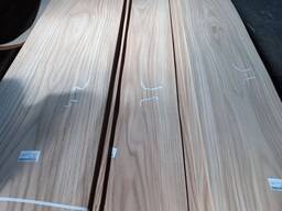 Шпон строганый из красного дуба на экспорт